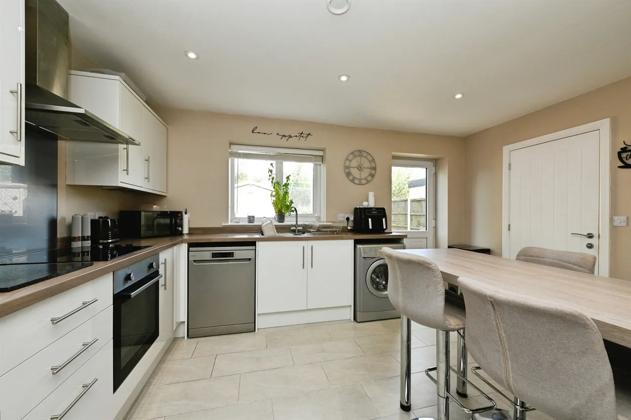 Tony Scase Court, Grimston, PE32, photo 4