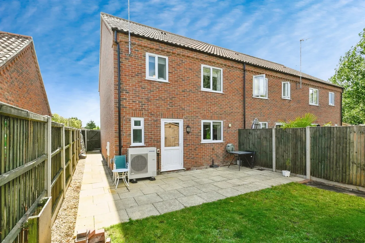 Tony Scase Court, Grimston, PE32, photo 17