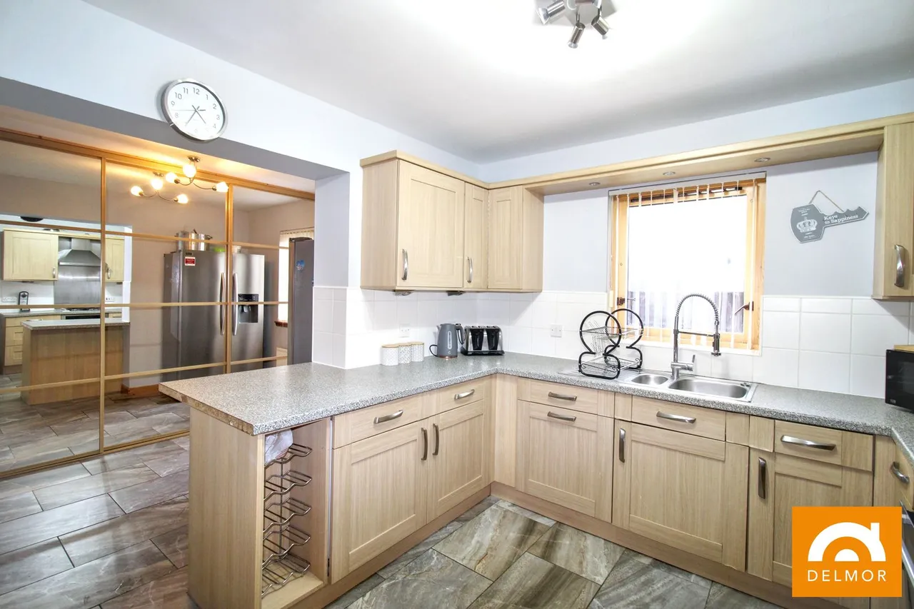 Chestnut Crescent, Leven, KY8, photo 9