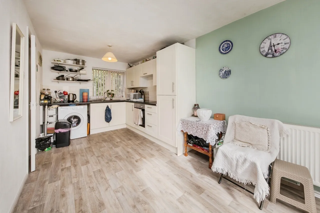 Badger Avenue, Crewe, Cheshire, CW1, photo 2
