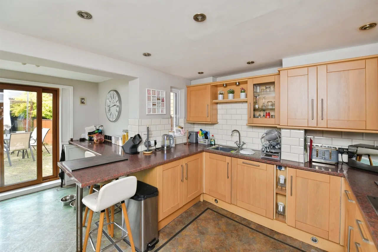 Warfelton Crescent, Saltash, PL12, photo 16