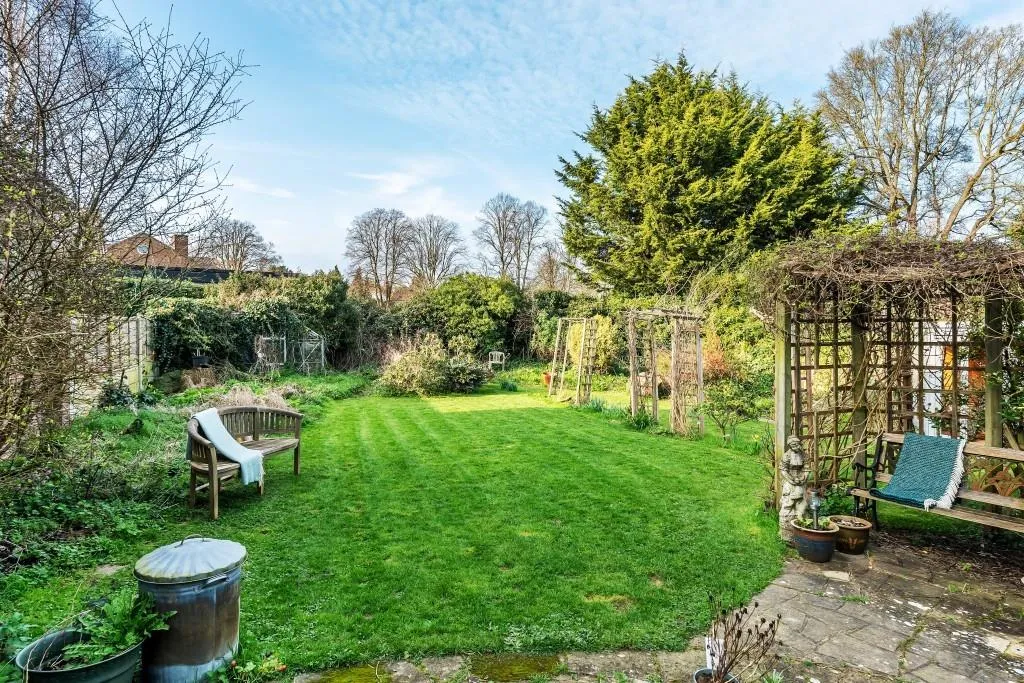 Croft Avenue, Dorking, RH4, photo 22