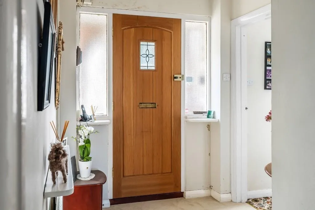Croft Avenue, Dorking, RH4, photo 13
