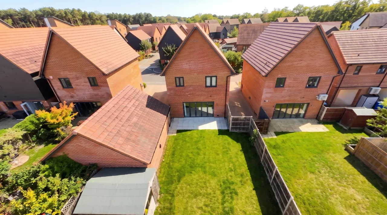 Stirling Close, Crowthorne, RG45, photo 15