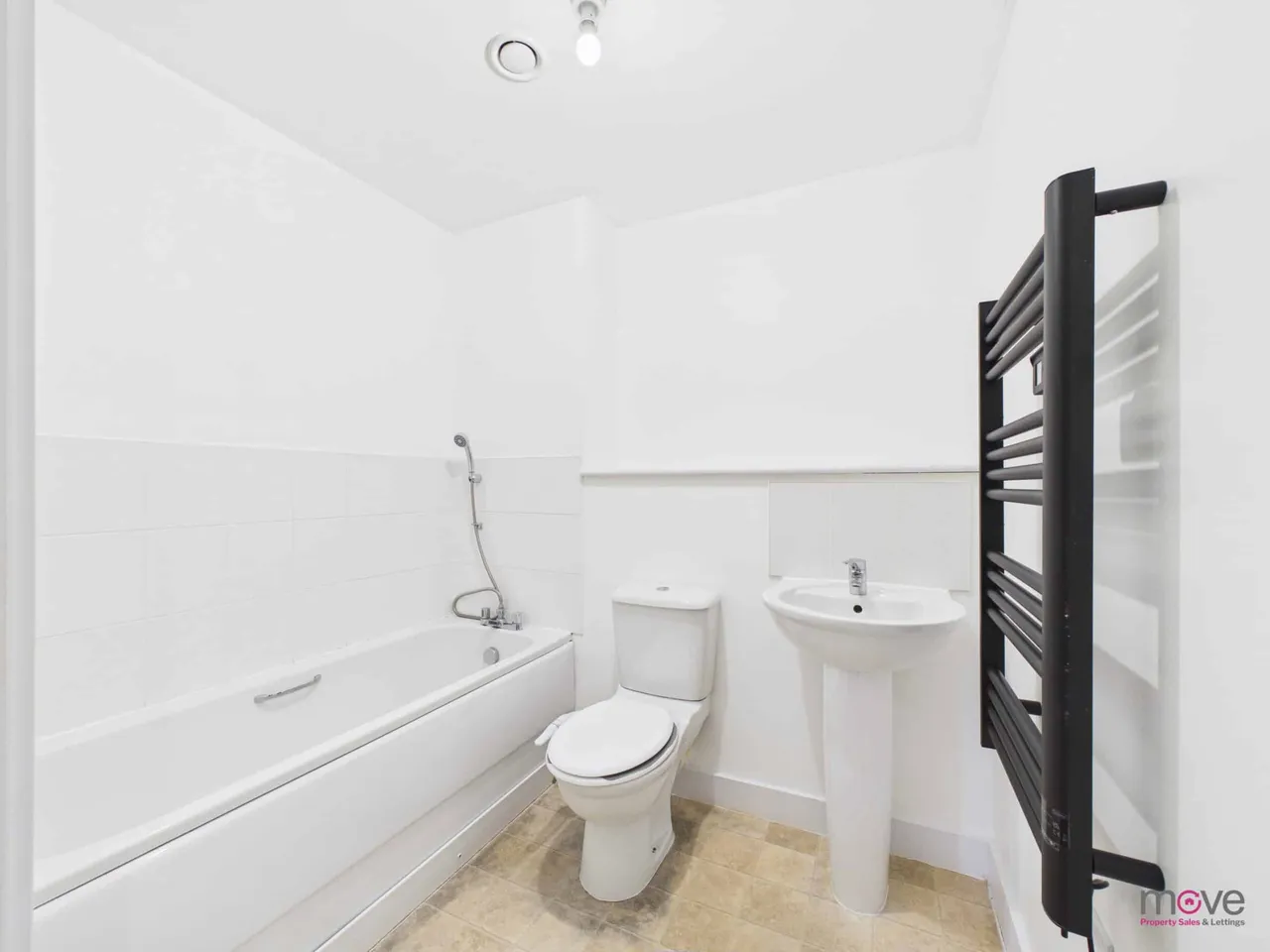 Flat 5, 3 Friars Orchard, Gloucester, GL1 1GA, photo 6