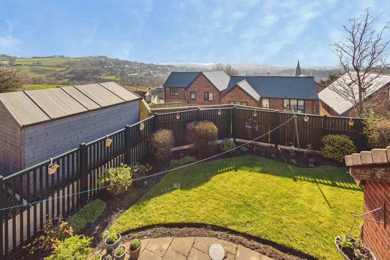 Locking Gate Rise, Waterhead OLDHAM, Lancashire, OL4, photo 16