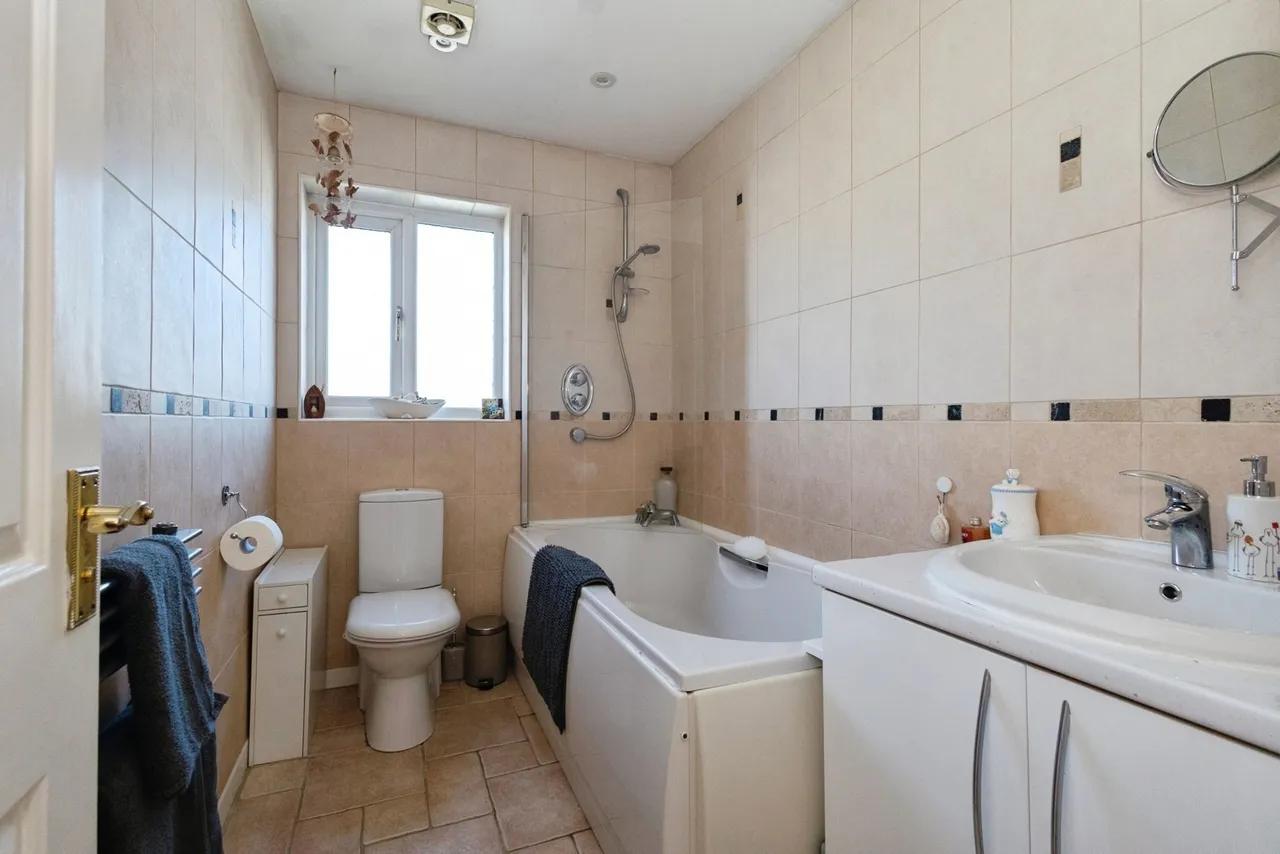 Locking Gate Rise, Waterhead OLDHAM, Lancashire, OL4, photo 15