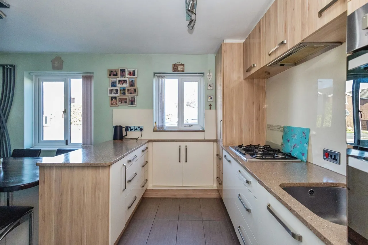 Locking Gate Rise, Waterhead OLDHAM, Lancashire, OL4, photo 8