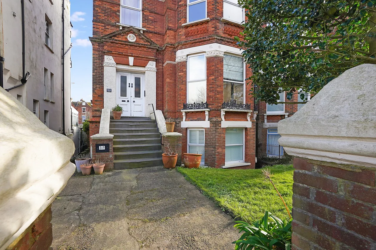 Castle Hill Avenue, Folkestone, CT20, photo 31