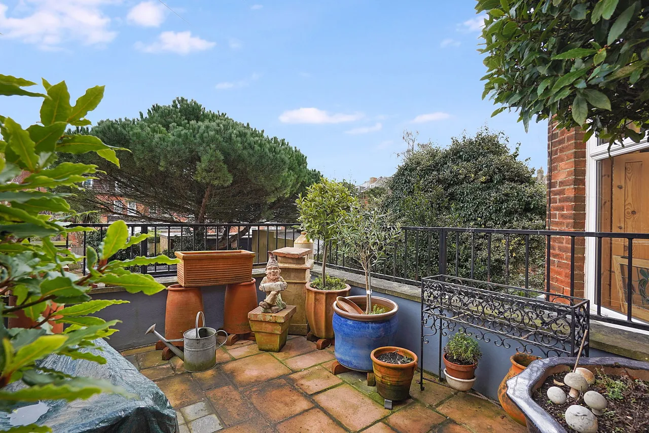 Castle Hill Avenue, Folkestone, CT20, photo 18
