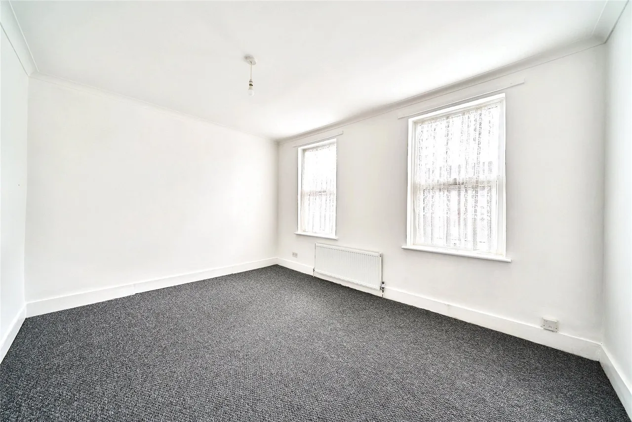 Tweedmouth Road, London, E13, photo 10