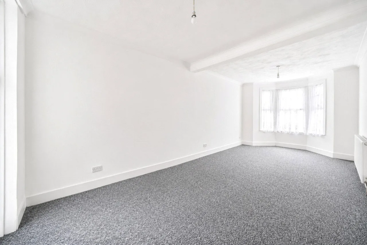 Tweedmouth Road, London, E13, photo 4