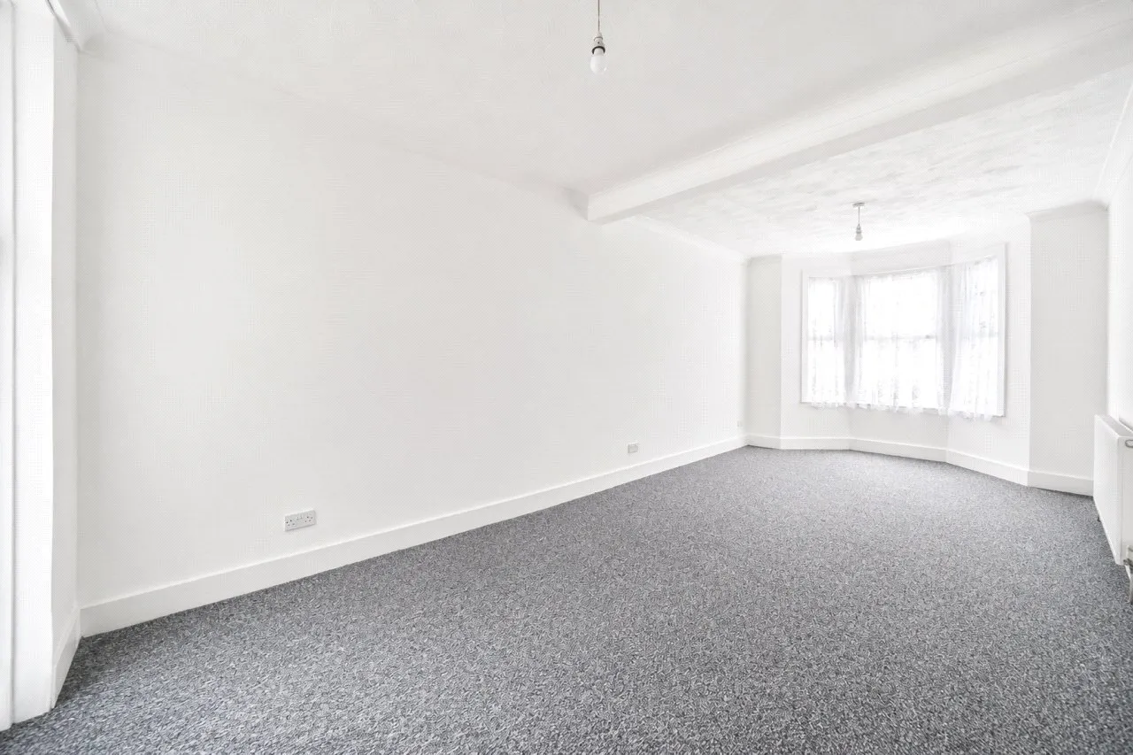 Tweedmouth Road, London, E13, photo 5