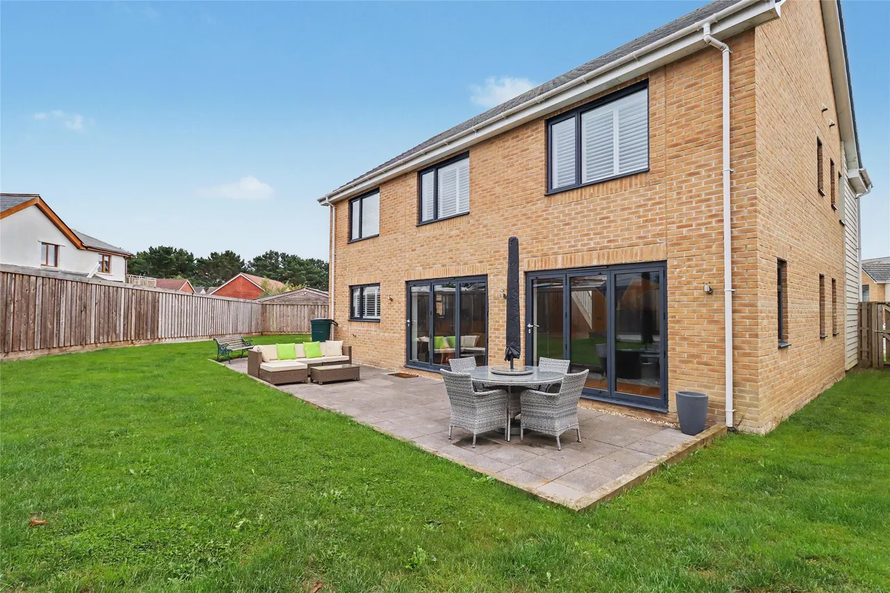 Oak Crescent, Chivenor, EX31, photo 11