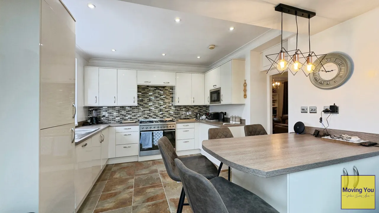 Brecon Road, Pontardawe, Swansea, photo 4