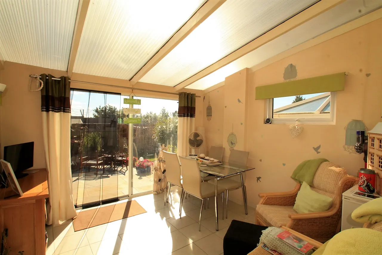 Trevithick Drive, Dartford, photo 3