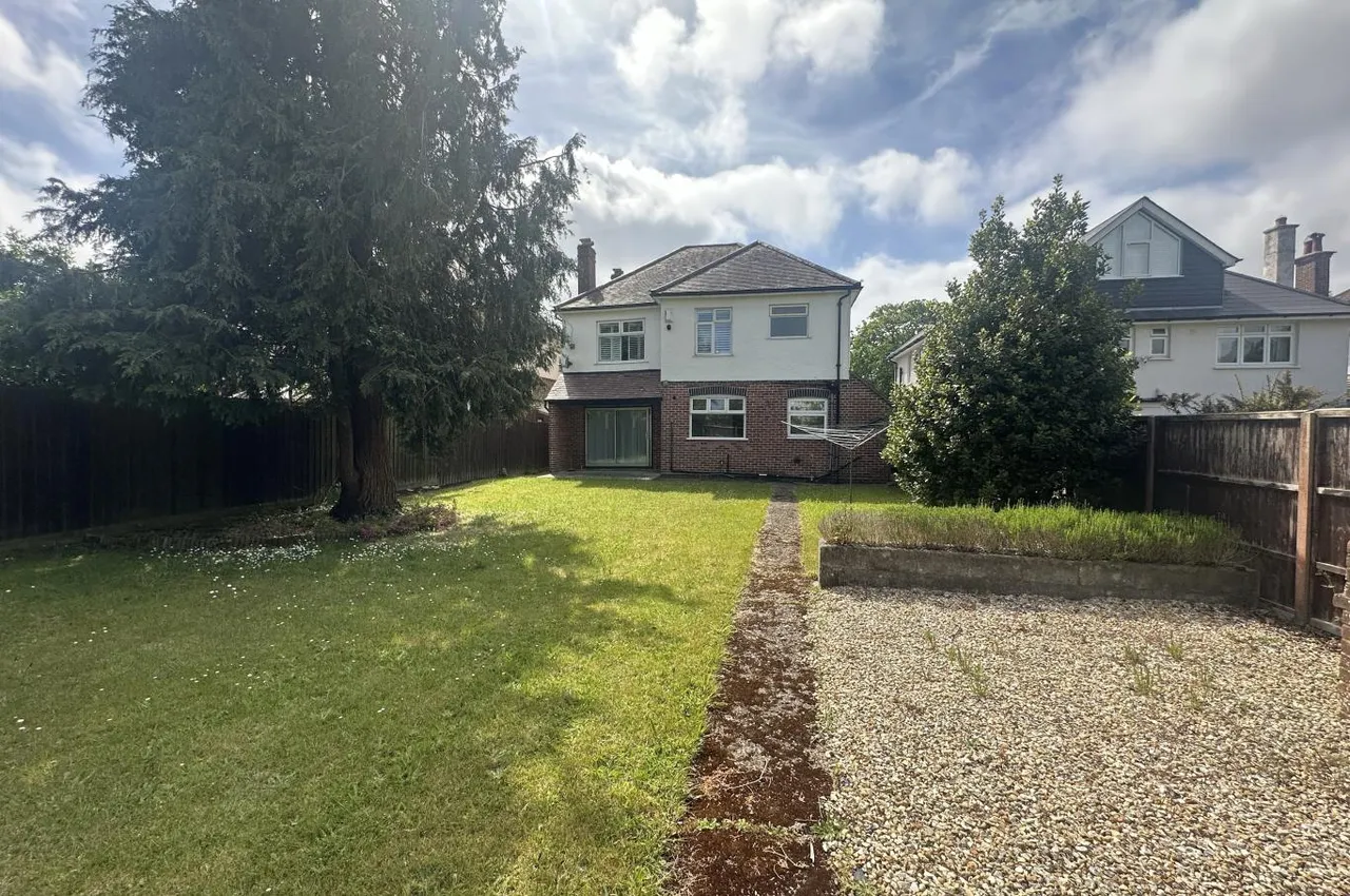 Holdenhurst Avenue, BH7, photo 20