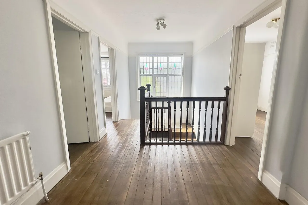 Holdenhurst Avenue, BH7, photo 12