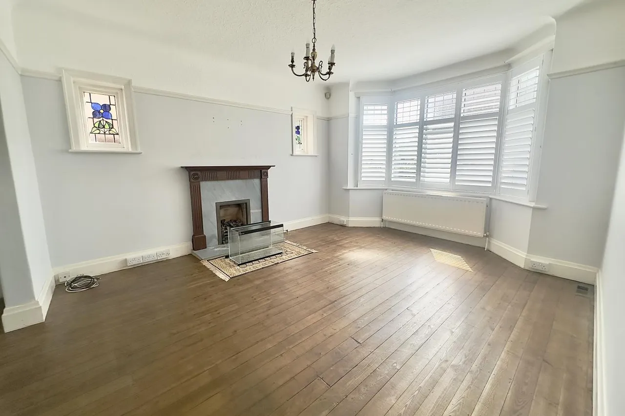 Holdenhurst Avenue, BH7, photo 4