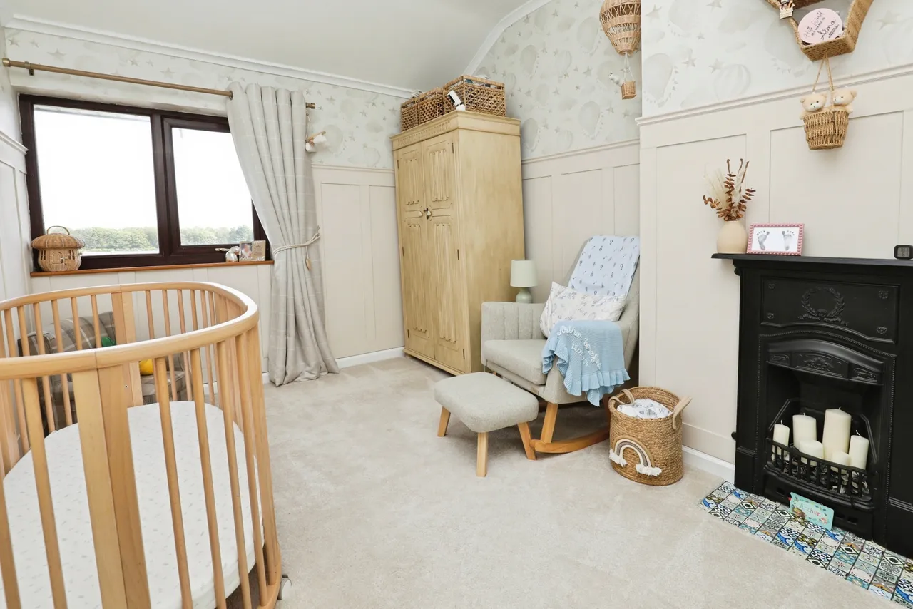 Vale Lane, Ormskirk, L40, photo 11