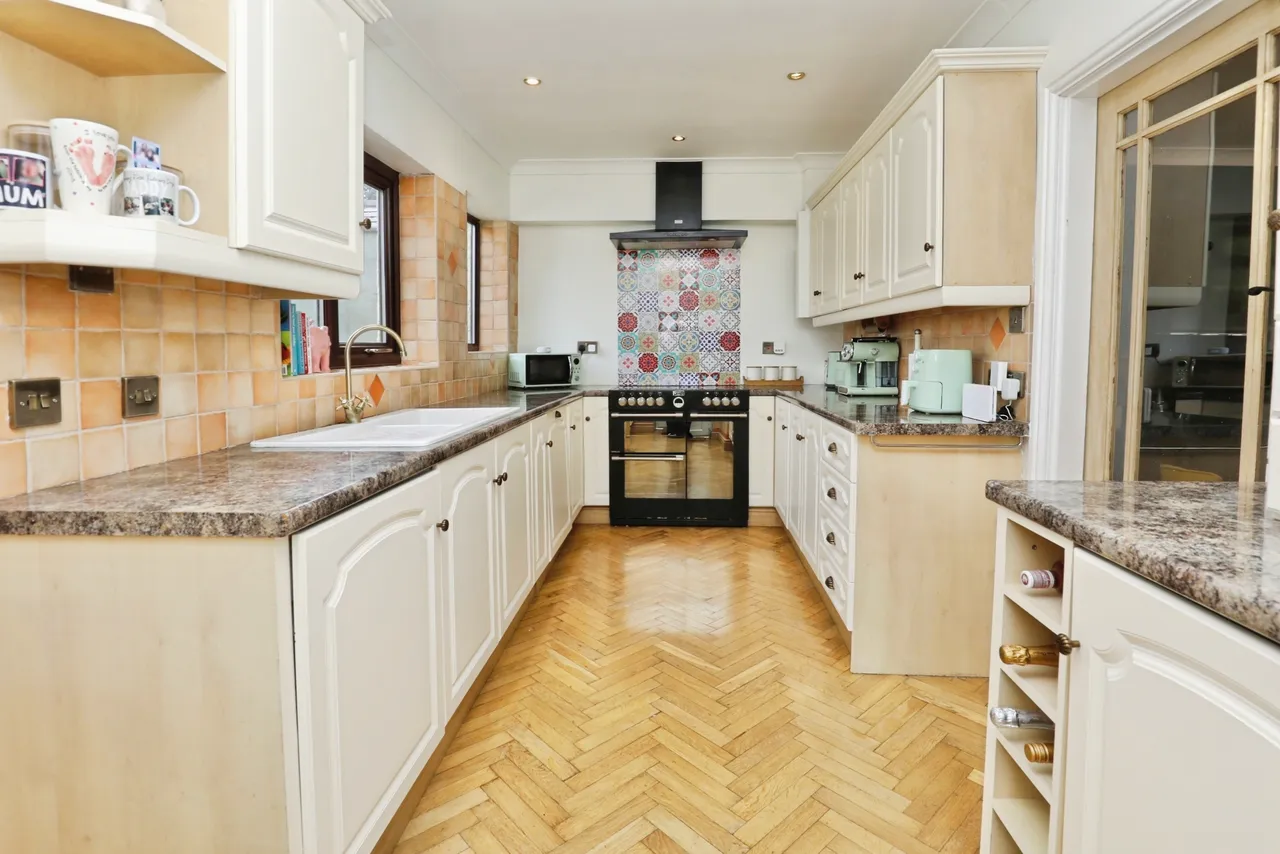 Vale Lane, Ormskirk, L40, photo 5
