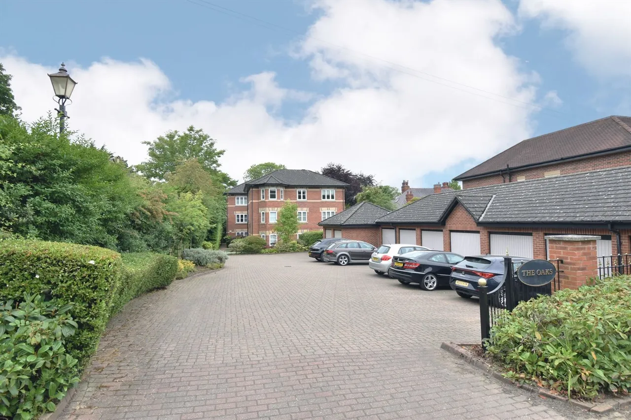 The Oaks Horseshoe Lane, Alderley Edge, photo 14