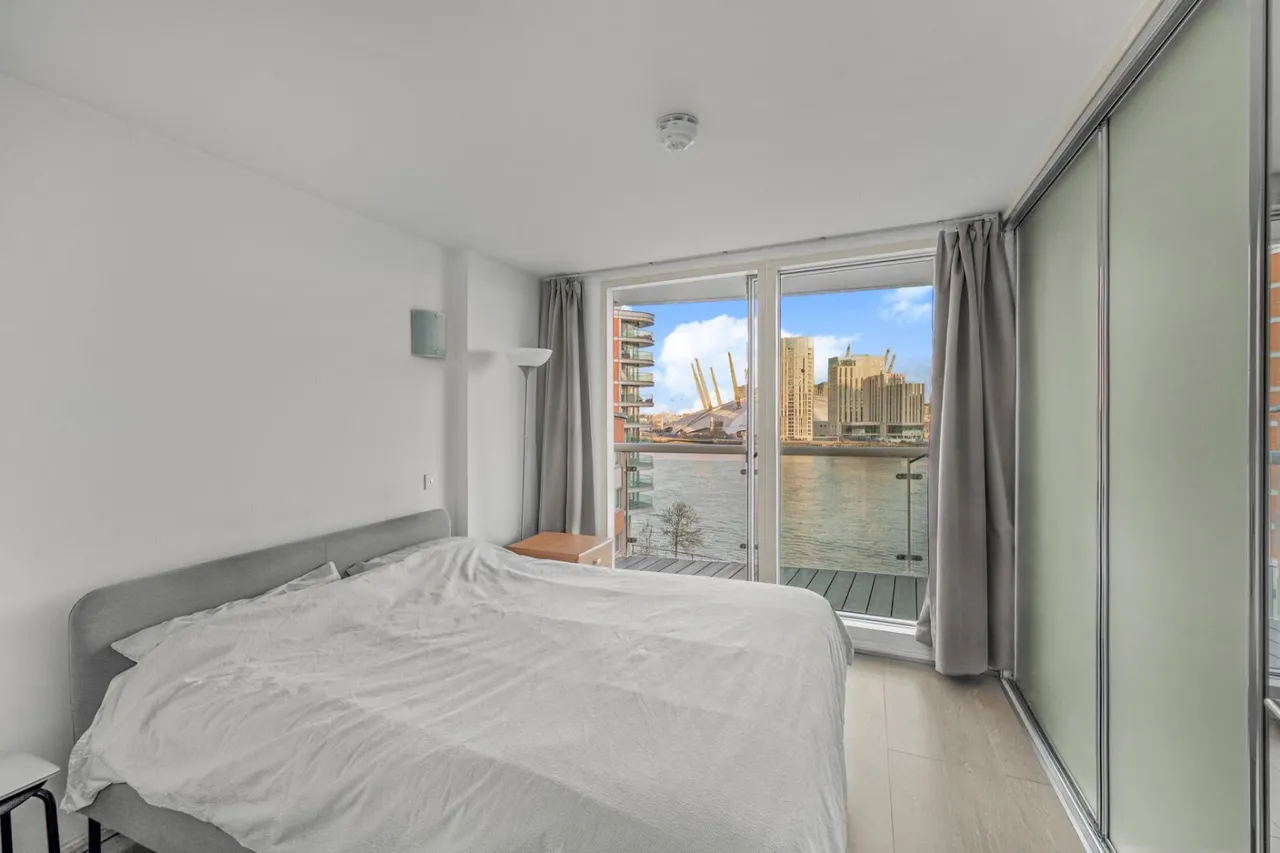 Blackwall Way, London, E14, photo 5