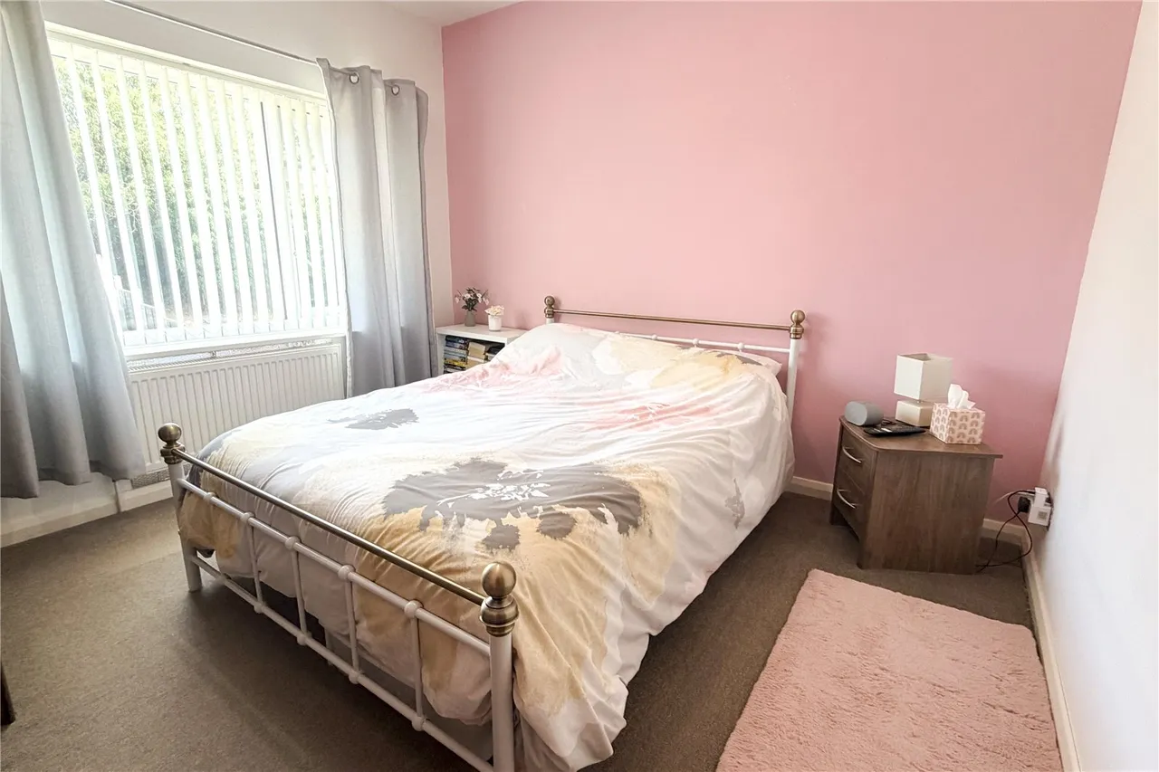 Westbury, photo 9