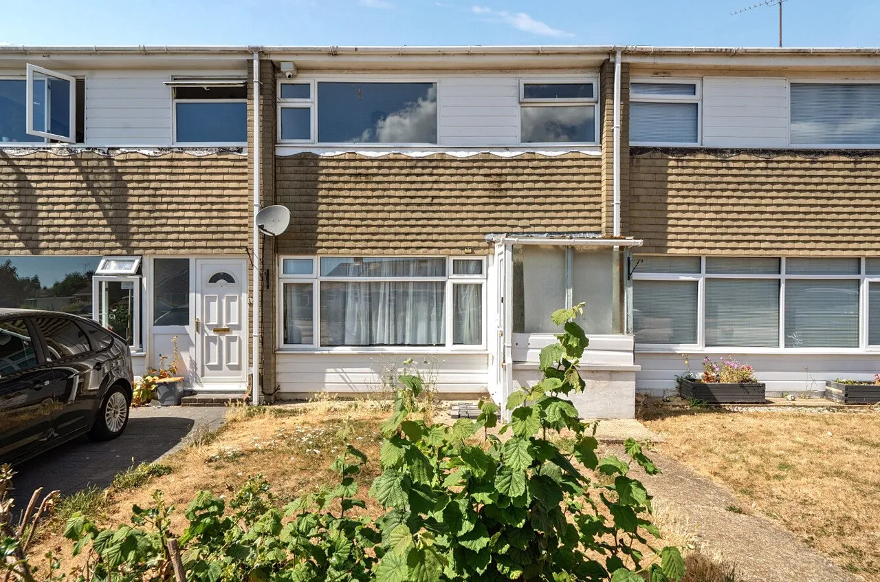 3 bed house for sale, Greenacres Ring, Angmering, BN16