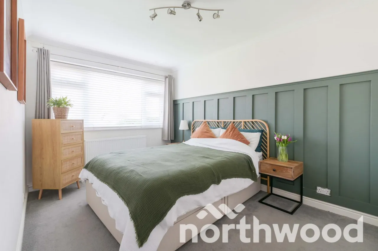 Nightingale Drive, West Ewell, KT19, photo 13