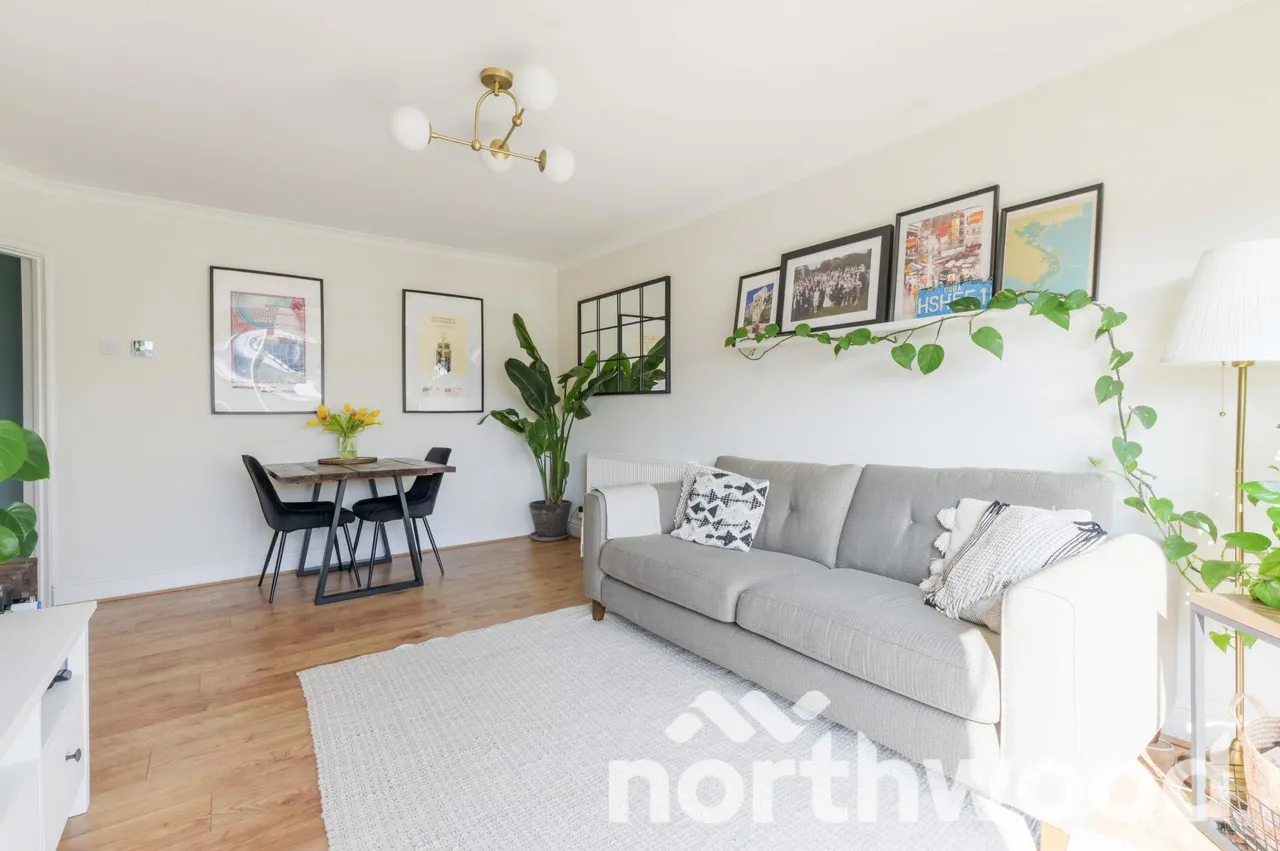 Nightingale Drive, West Ewell, KT19, photo 10