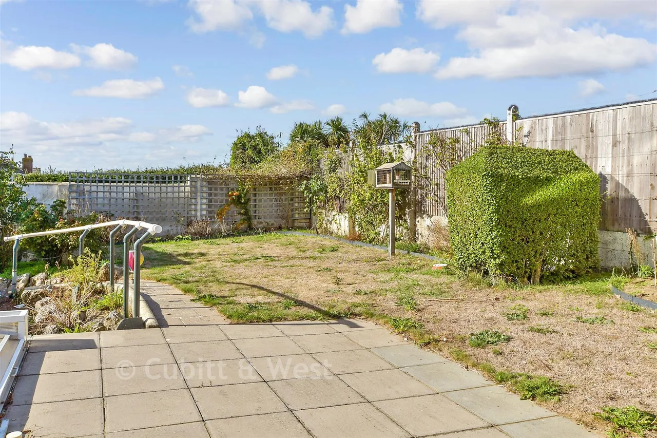Malines Avenue, Peacehaven, BN10, photo 9