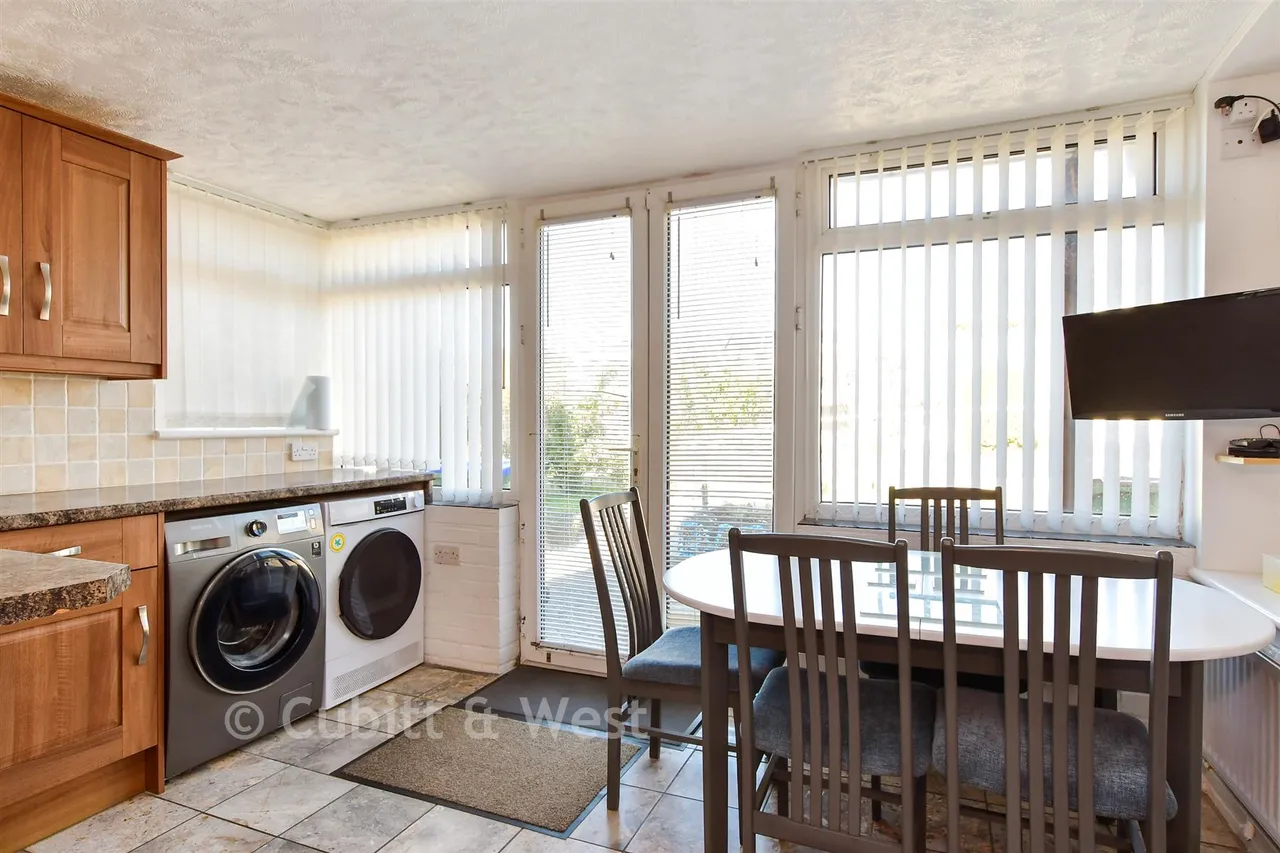 Malines Avenue, Peacehaven, BN10, photo 6