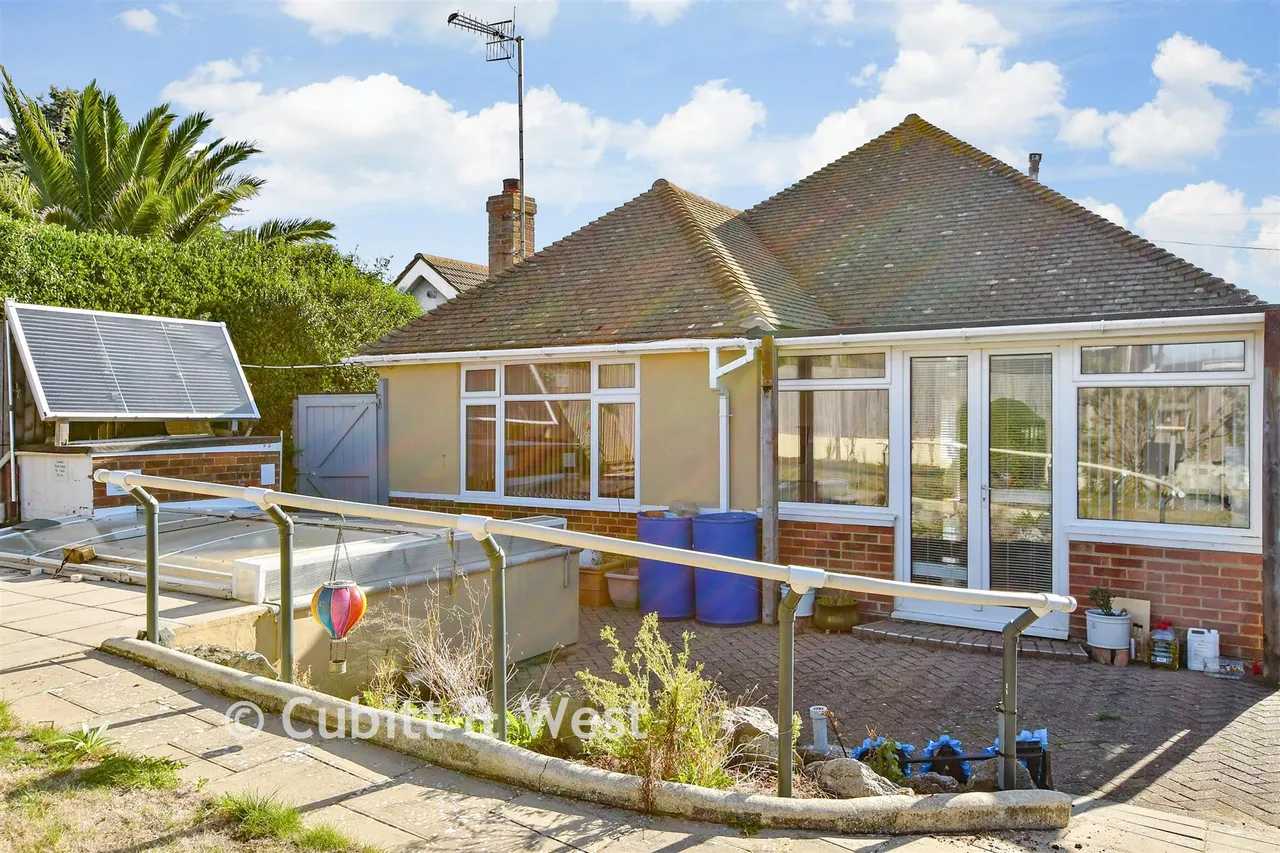 Malines Avenue, Peacehaven, BN10, photo 2