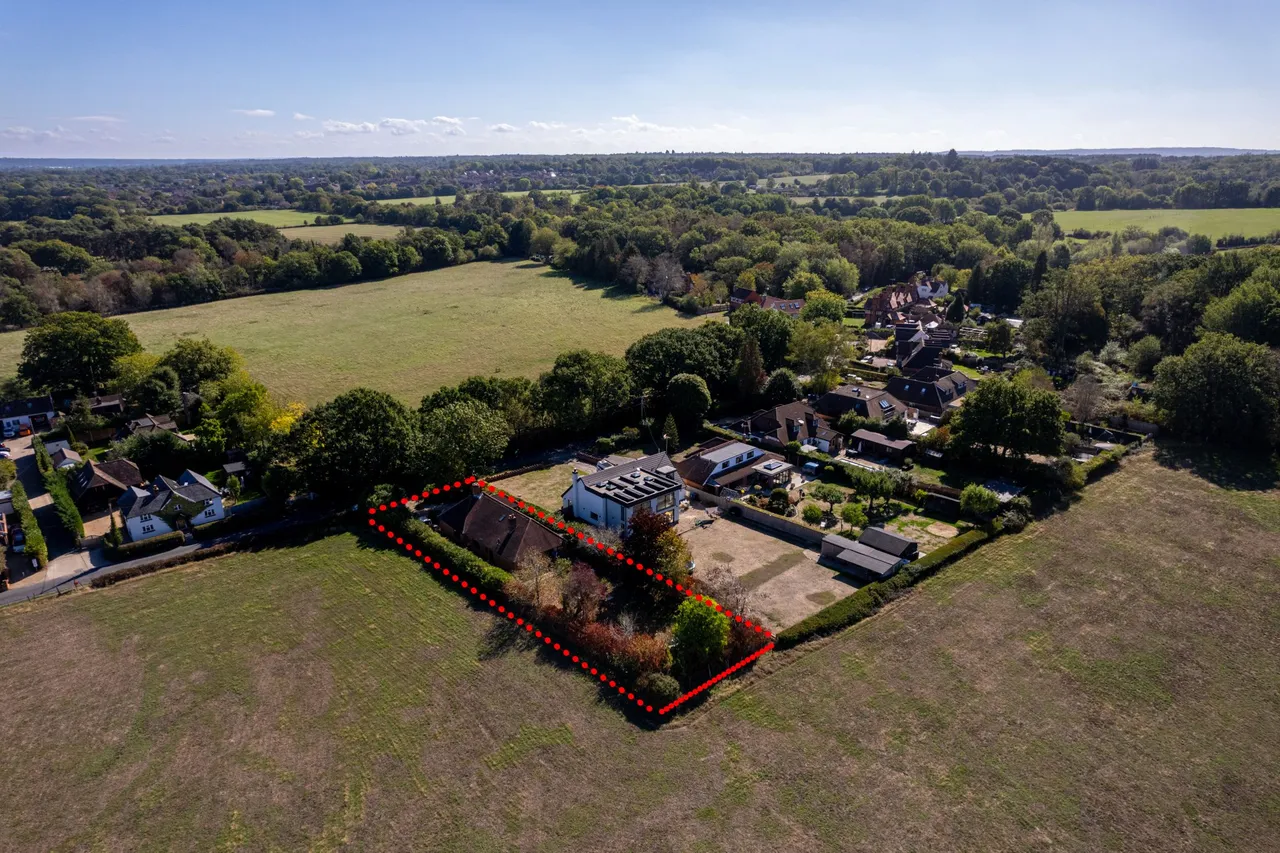 Chequers Lane, Eversley, RG27, photo 12