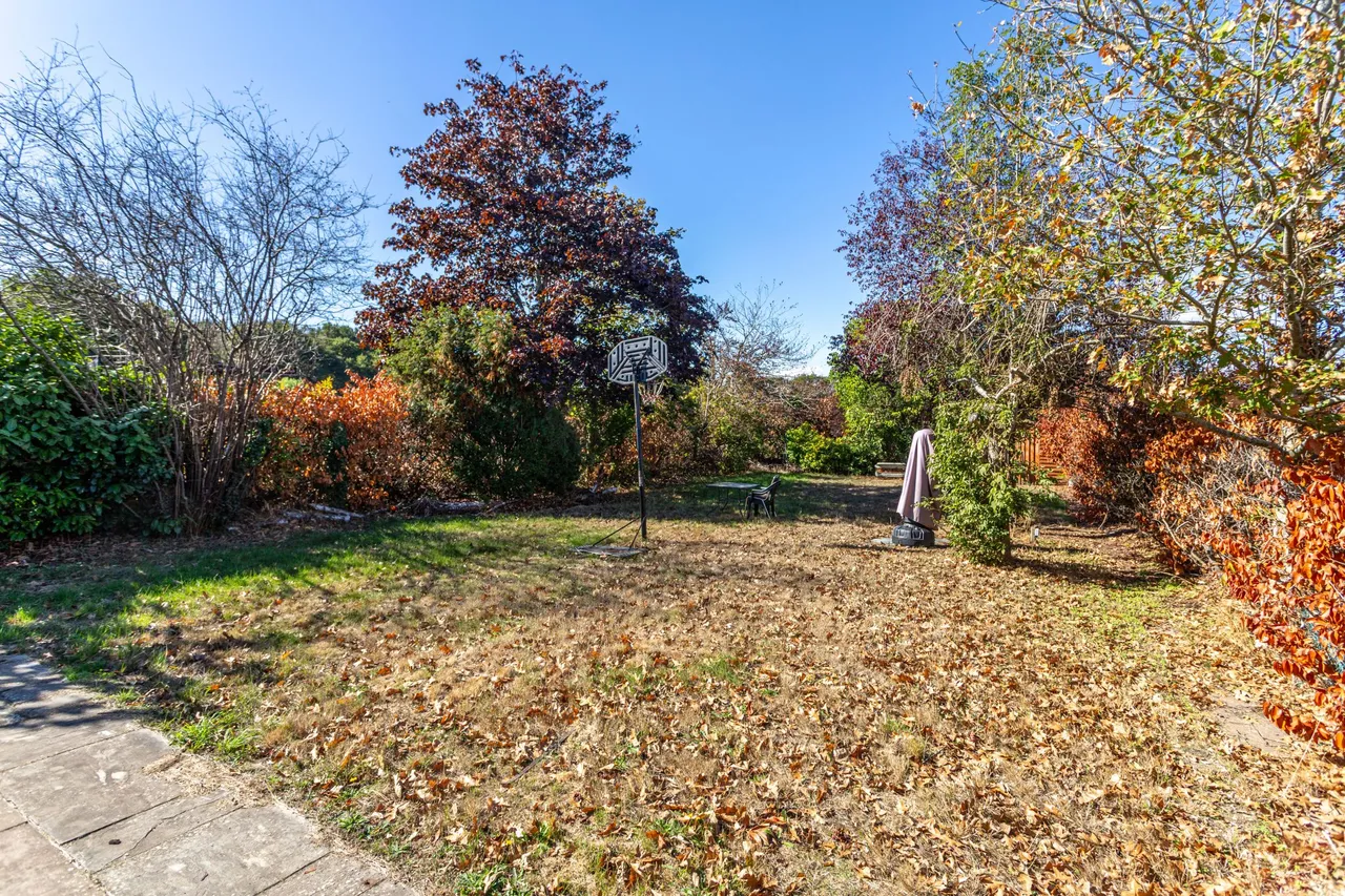 Chequers Lane, Eversley, RG27, photo 11