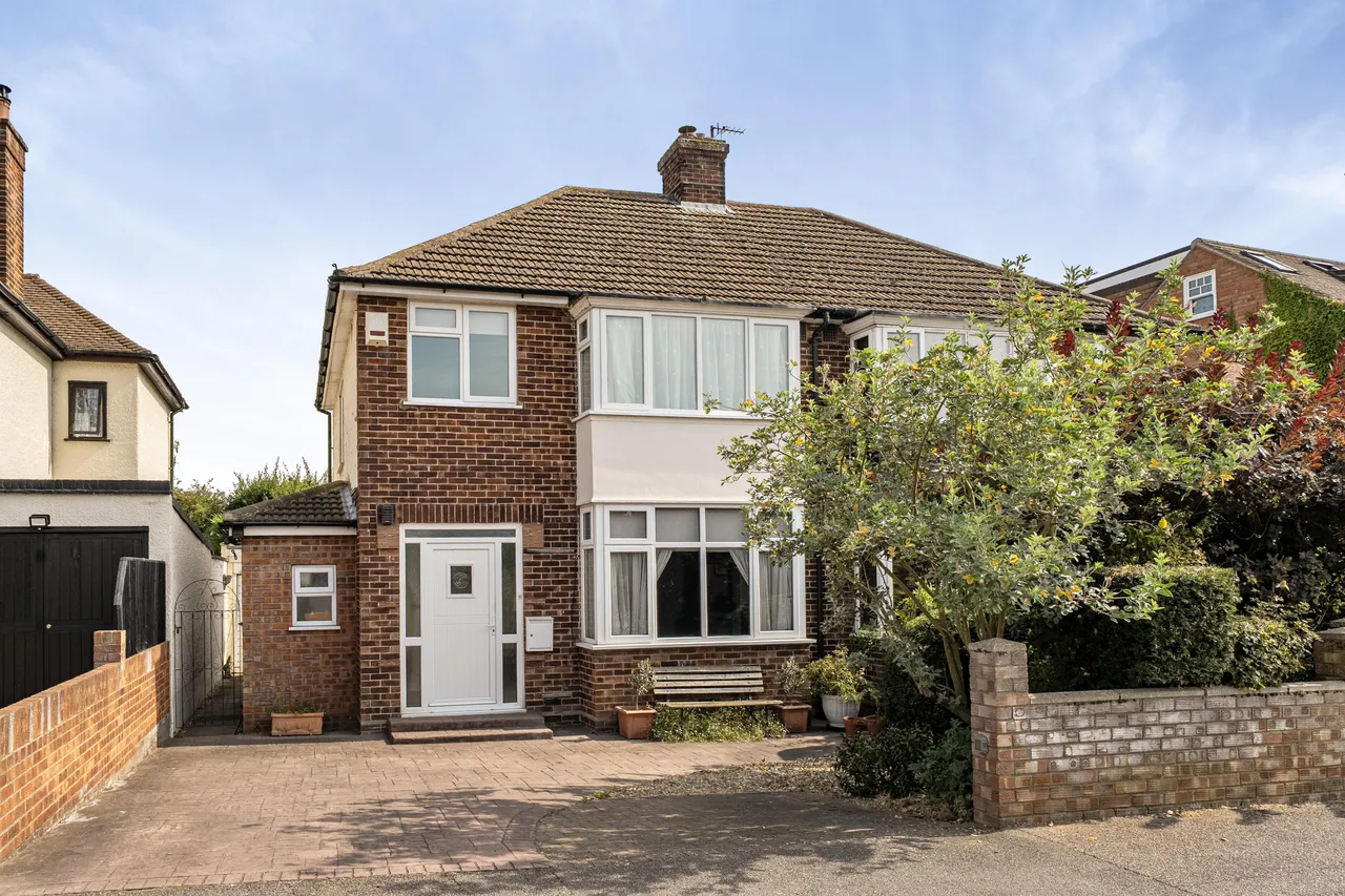 Wendover Drive, Bedford, photo 19