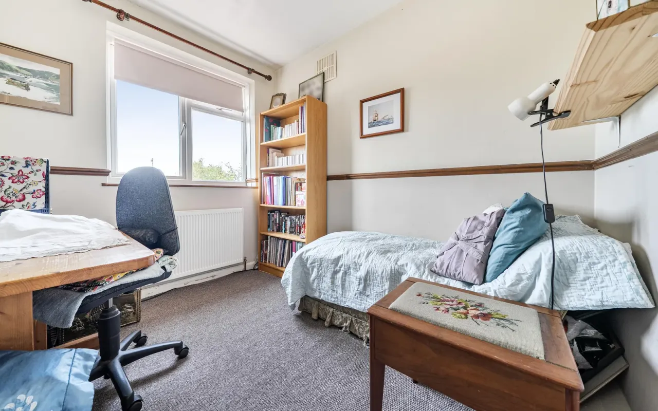 Wendover Drive, Bedford, photo 12