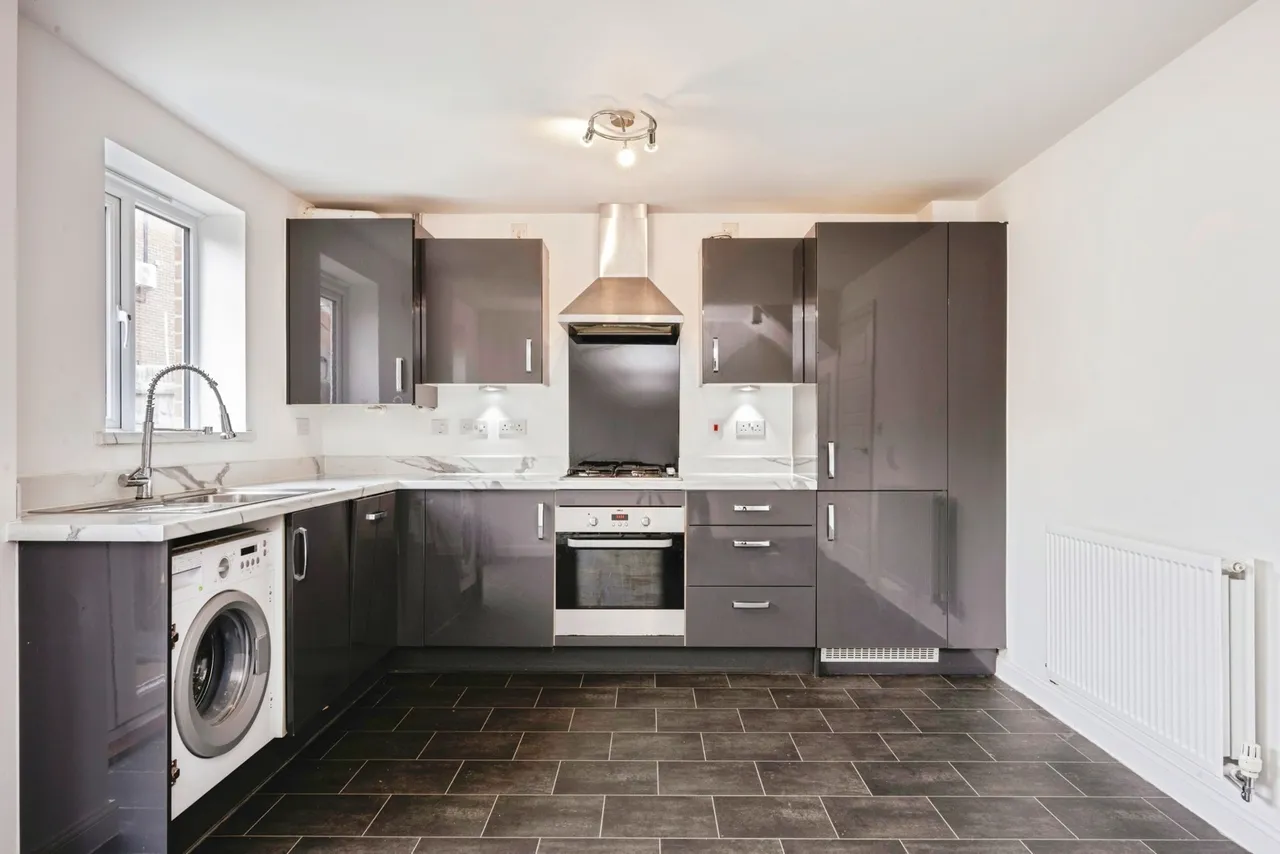 Winchell Mews, Great Denham, Bedford, Bedfordshire, MK40, photo 3