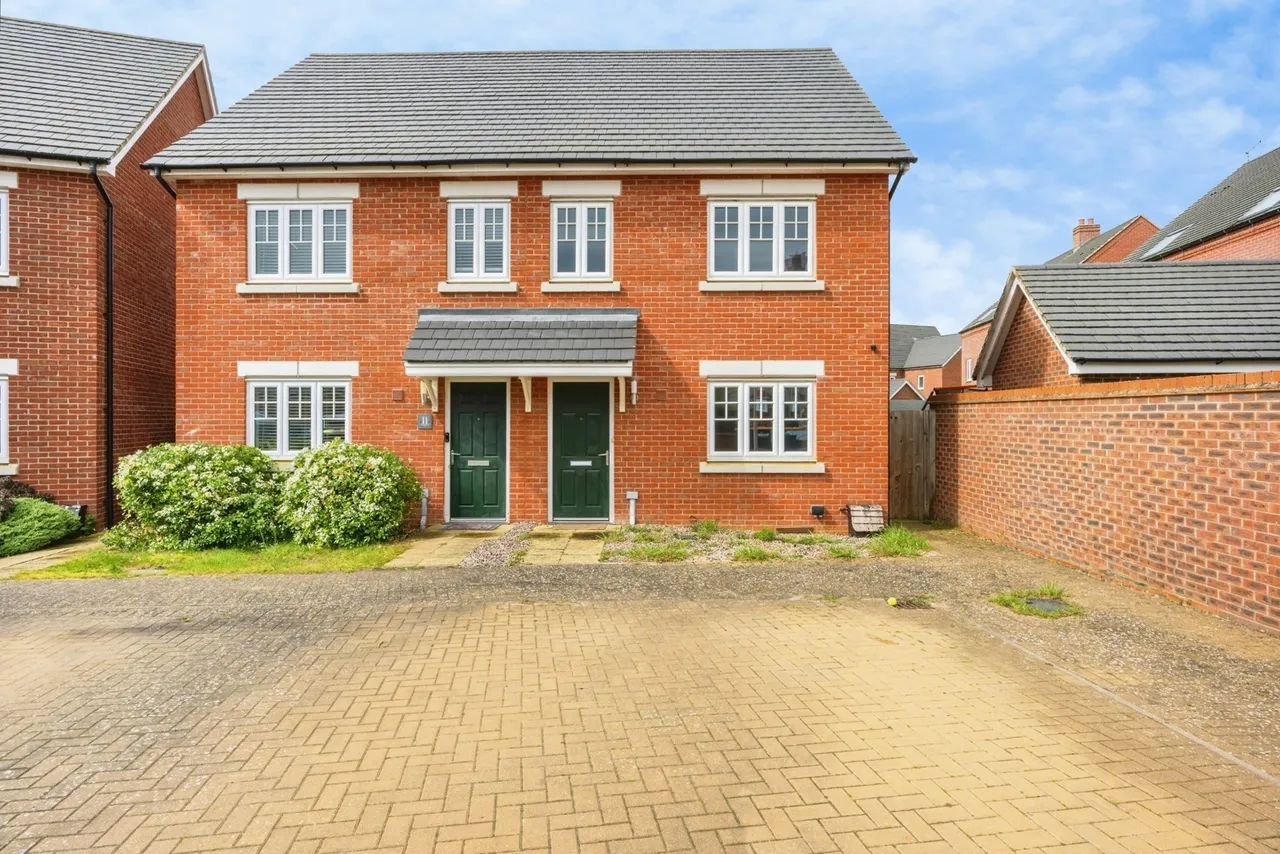 3 bed house for sale — Winchell Mews, Great Denham, Bedford, Bedfordshire, MK40