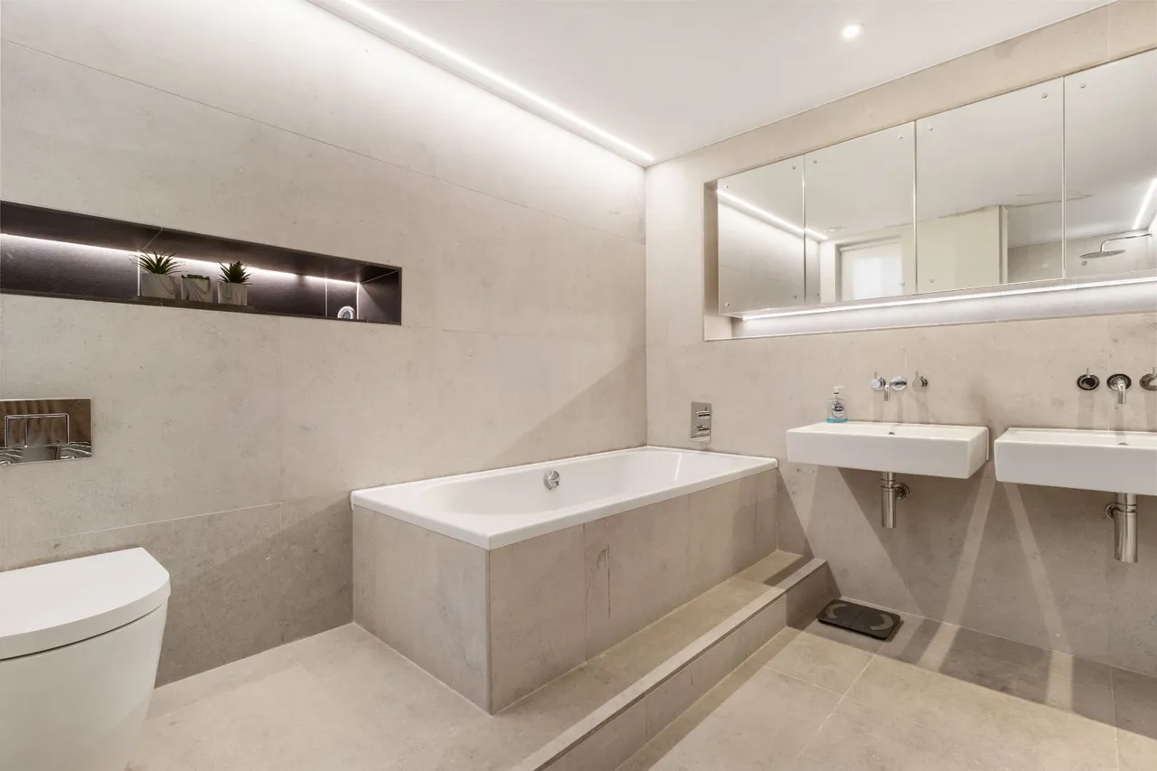 Cavendish Place, Bowdon, WA14, photo 10