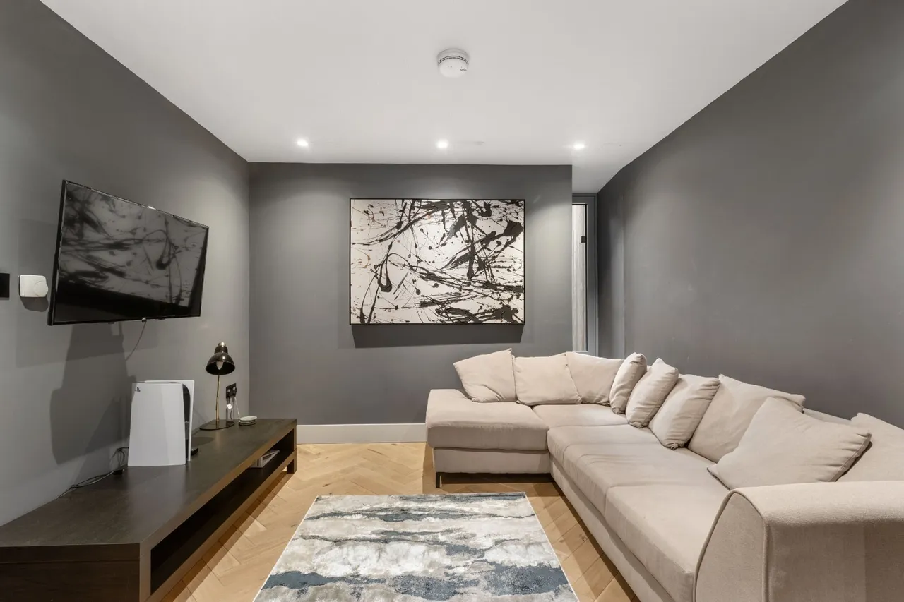 Cavendish Place, Bowdon, WA14, photo 7