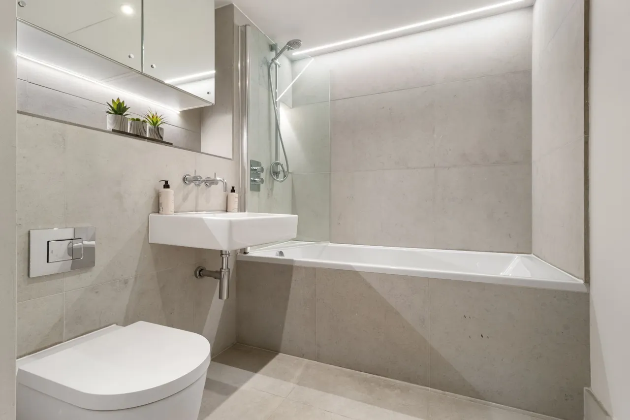 Cavendish Place, Bowdon, WA14, photo 13