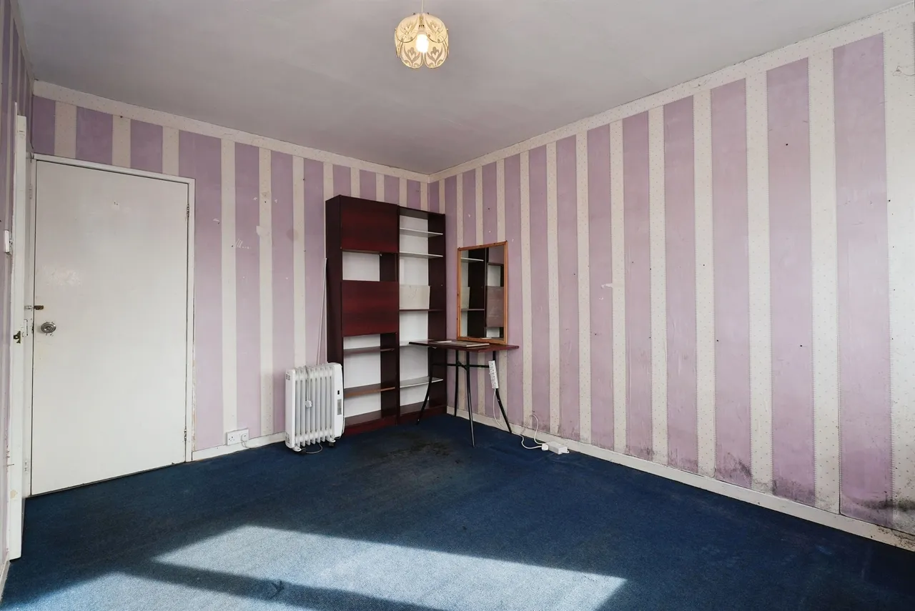 Short Close, Wyke, BD12, photo 8