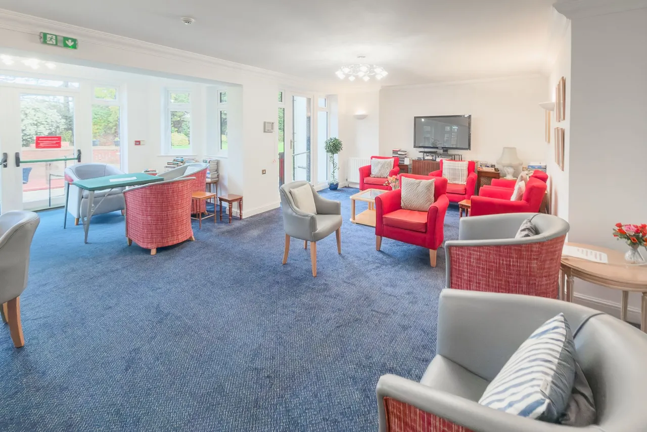 Eaton Court, Edgwareway, HA8, photo 10