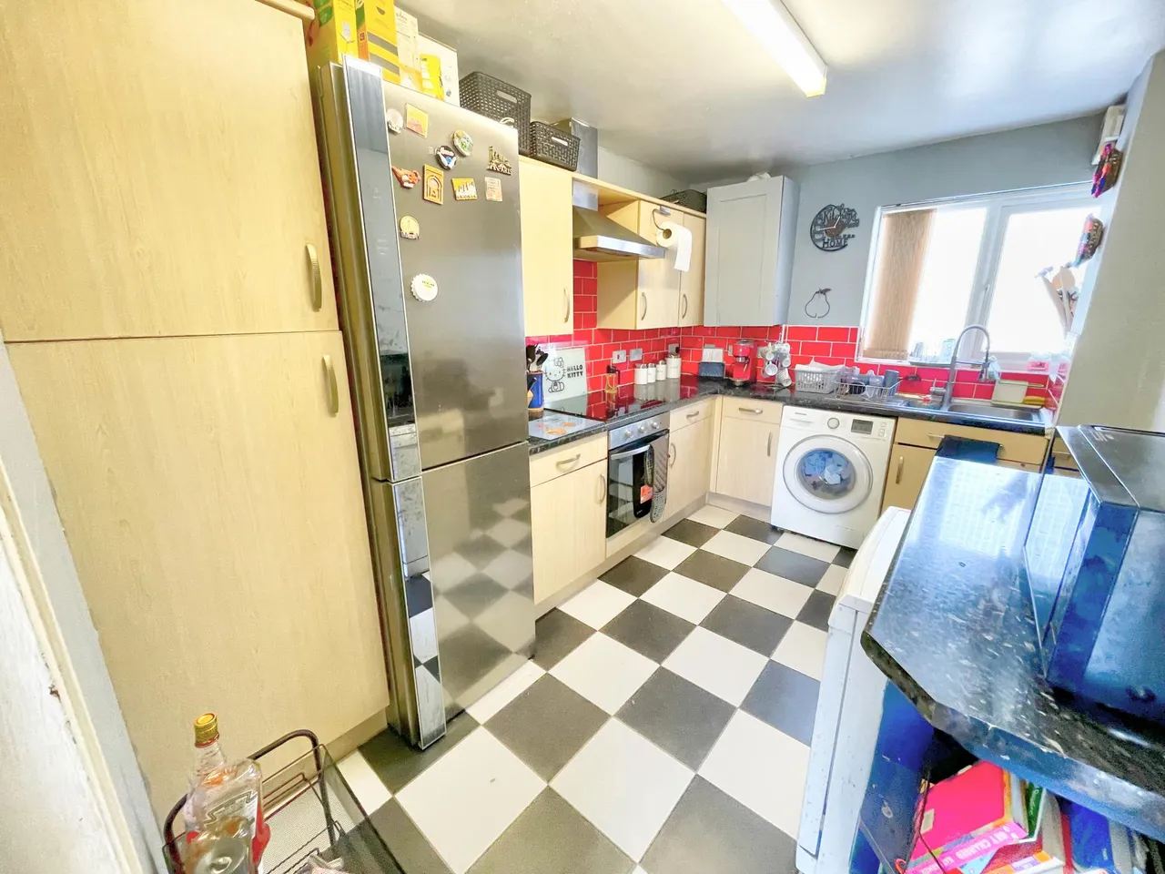 Epsom Avenue, Sale, M33, photo 4