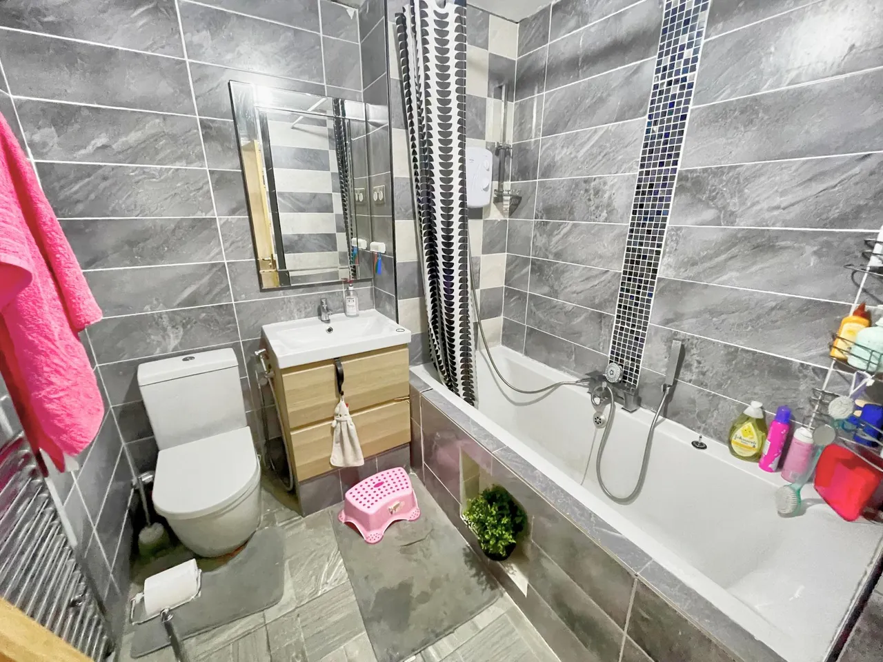 Epsom Avenue, Sale, M33, photo 7