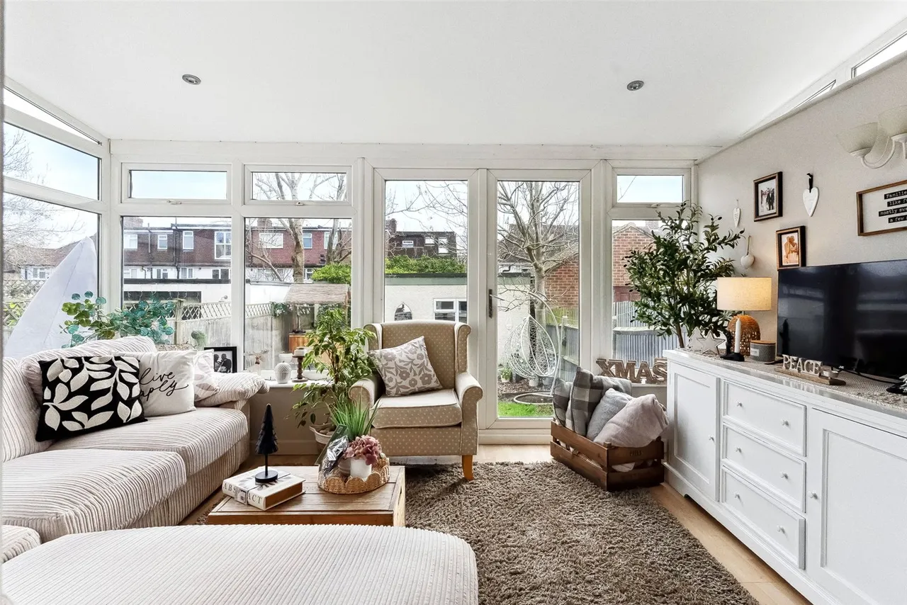 Wiltshire Gardens, Twickenham, TW2 6ND, photo 6