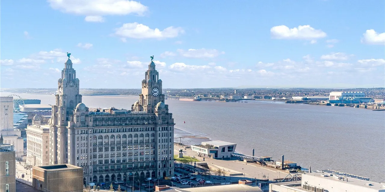 2 bed flat for sale, Brook Street, Liverpool, L3