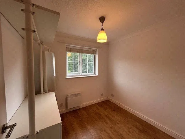 Chiltern Place, Raddle Wharf, CH65, photo 7